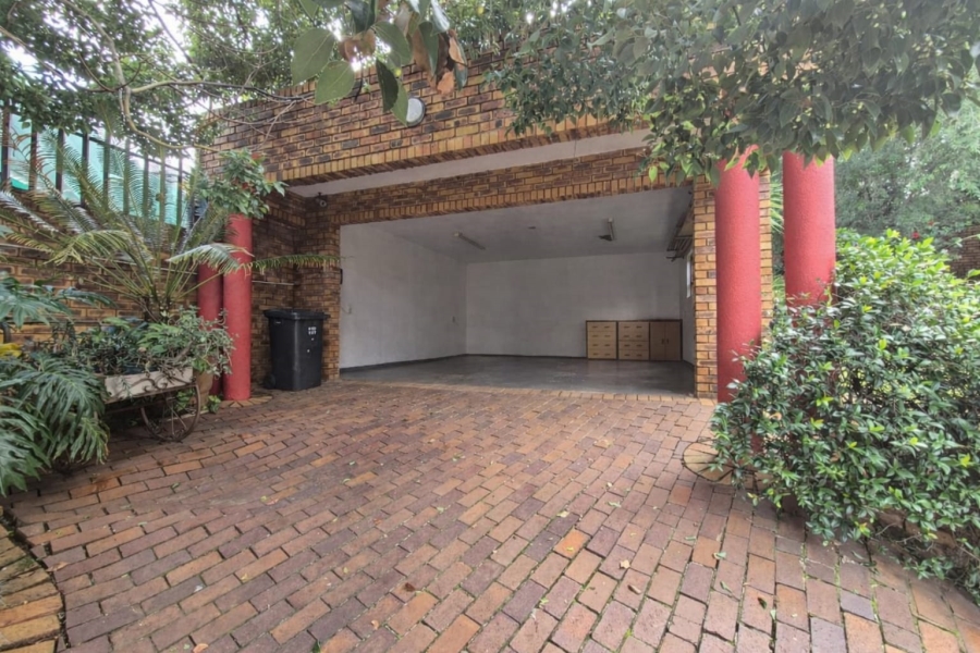 3 Bedroom Property for Sale in Mulbarton Gauteng