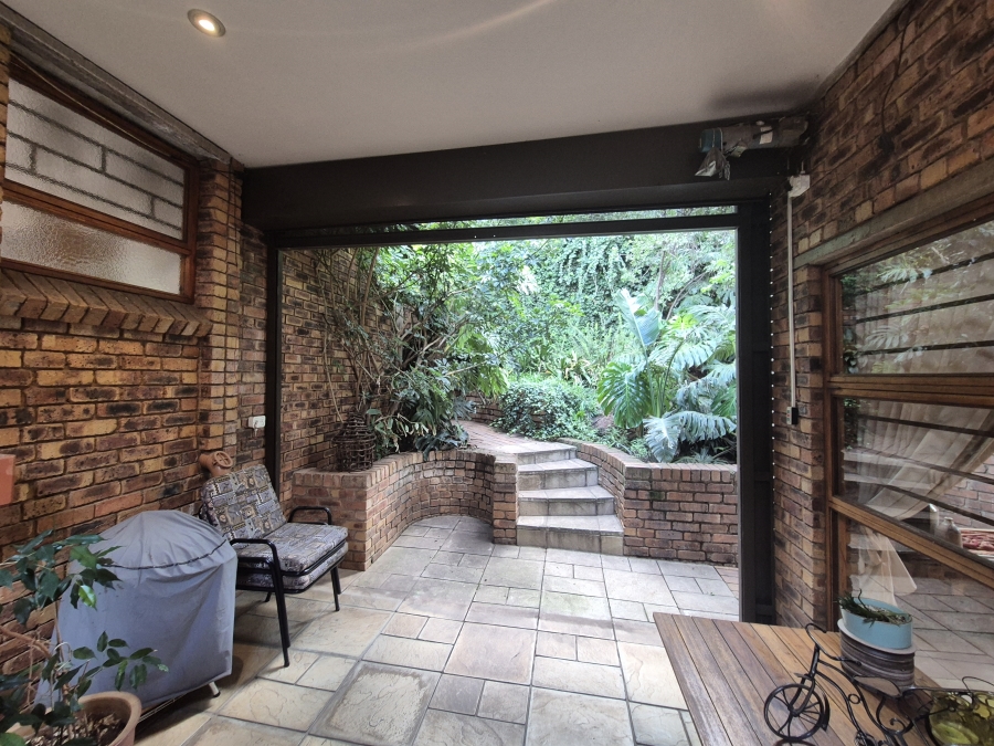 3 Bedroom Property for Sale in Mulbarton Gauteng