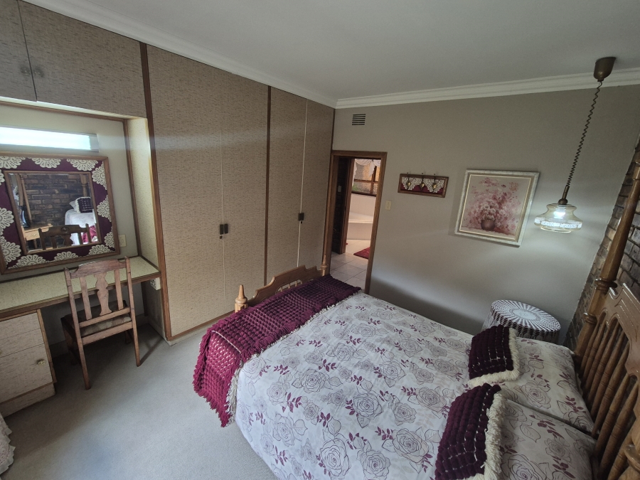 3 Bedroom Property for Sale in Mulbarton Gauteng