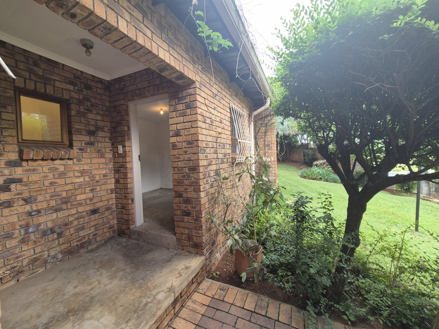 3 Bedroom Property for Sale in Mulbarton Gauteng
