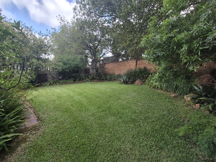 3 Bedroom Property for Sale in Mulbarton Gauteng