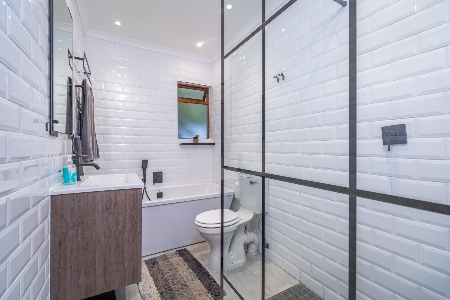 3 Bedroom Property for Sale in Lonehill Gauteng