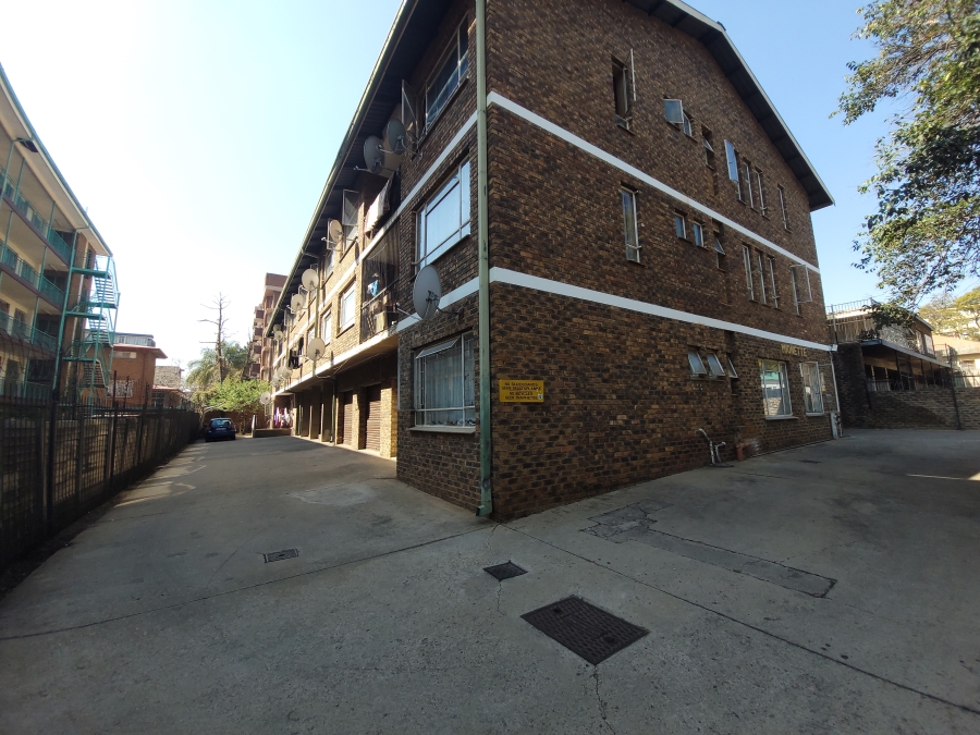 2 Bedroom Property for Sale in Sunnyside Gauteng