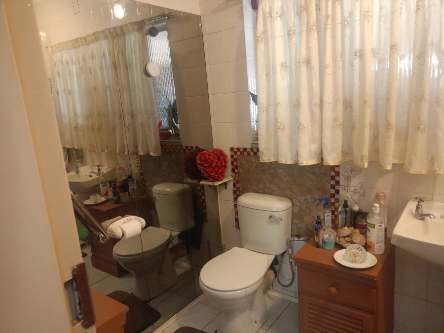 3 Bedroom Property for Sale in Sonland Park Gauteng