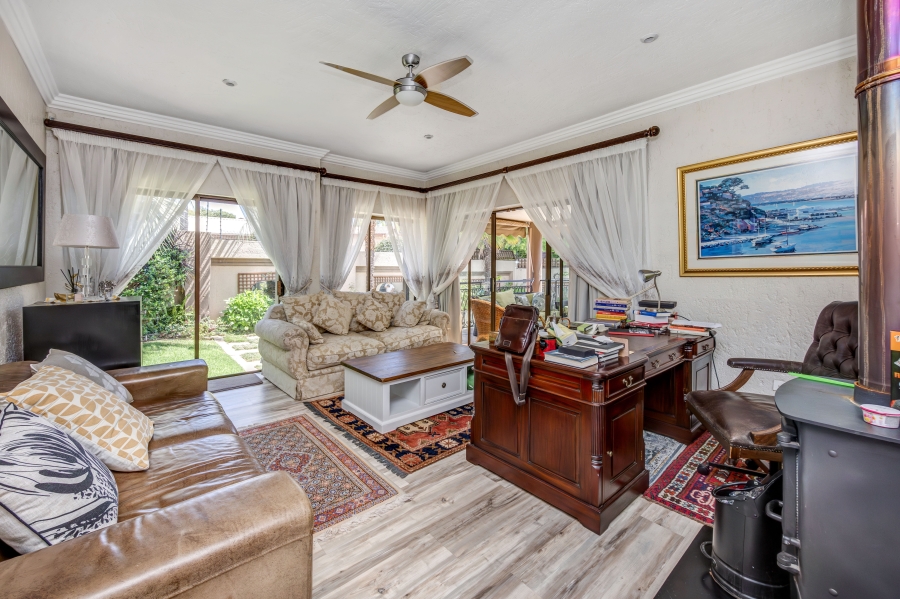 To Let 3 Bedroom Property for Rent in Hurlingham Manor Gauteng