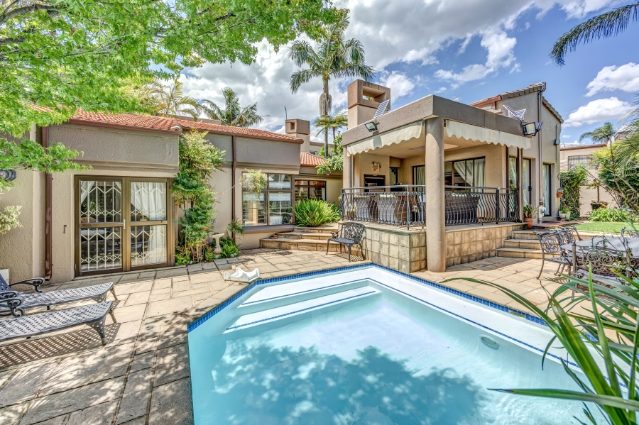 To Let 3 Bedroom Property for Rent in Hurlingham Manor Gauteng