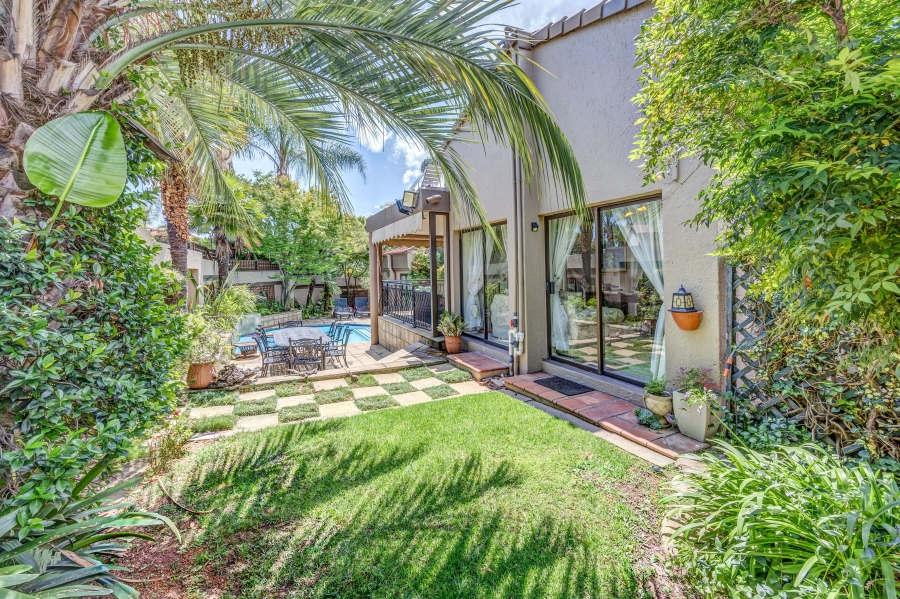 To Let 3 Bedroom Property for Rent in Hurlingham Manor Gauteng