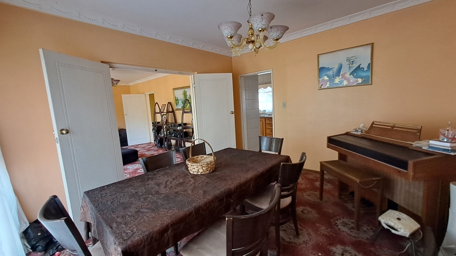 5 Bedroom Property for Sale in Sharon Park Gauteng