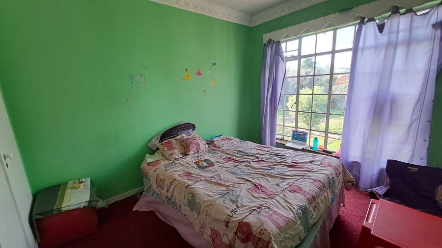 5 Bedroom Property for Sale in Sharon Park Gauteng