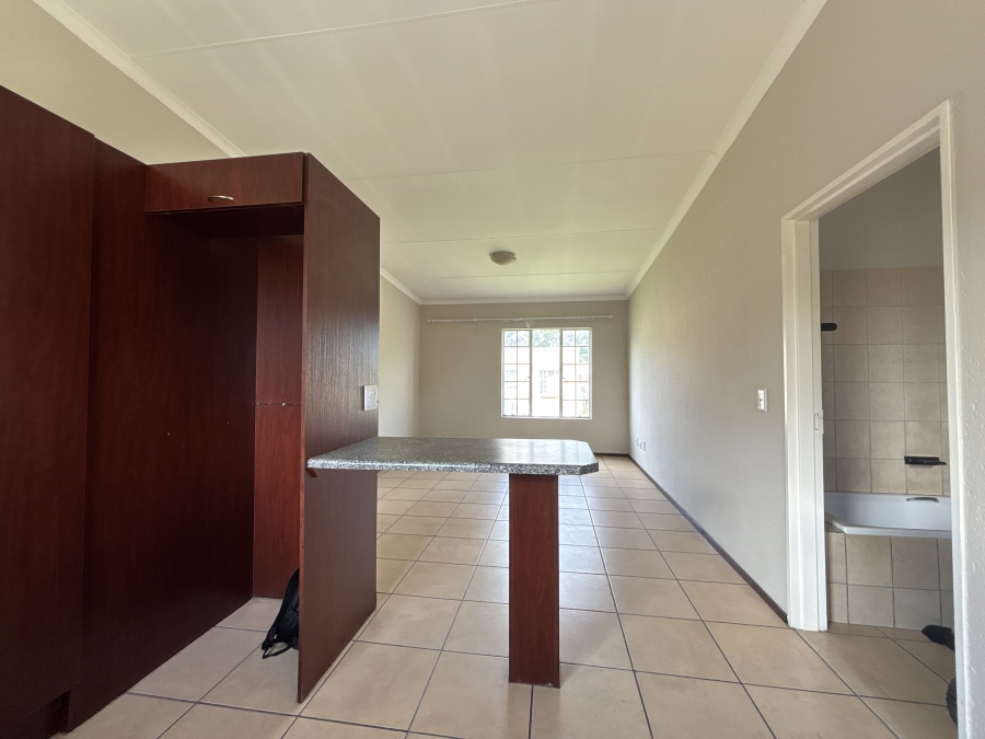 2 Bedroom Property for Sale in Norton Park Gauteng