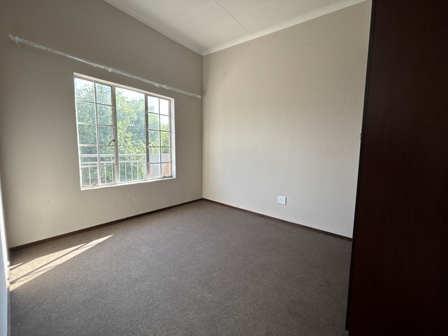 2 Bedroom Property for Sale in Norton Park Gauteng