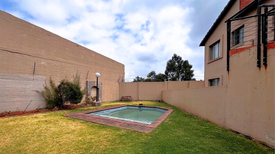 3 Bedroom Property for Sale in Ravensklip Gauteng