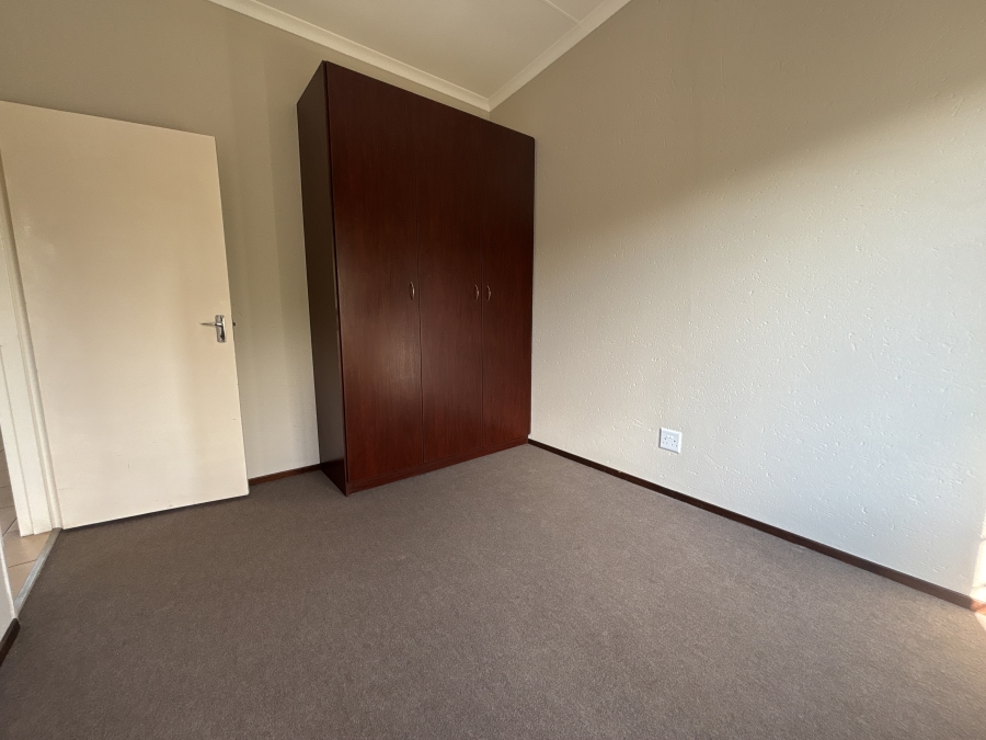 2 Bedroom Property for Sale in Norton Park Gauteng