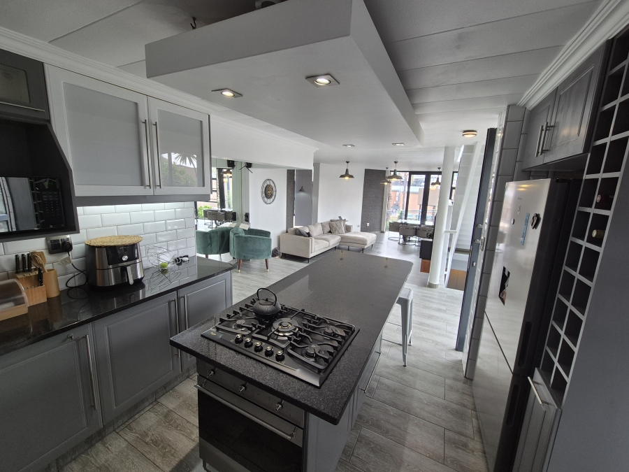 2 Bedroom Property for Sale in Bassonia Gauteng