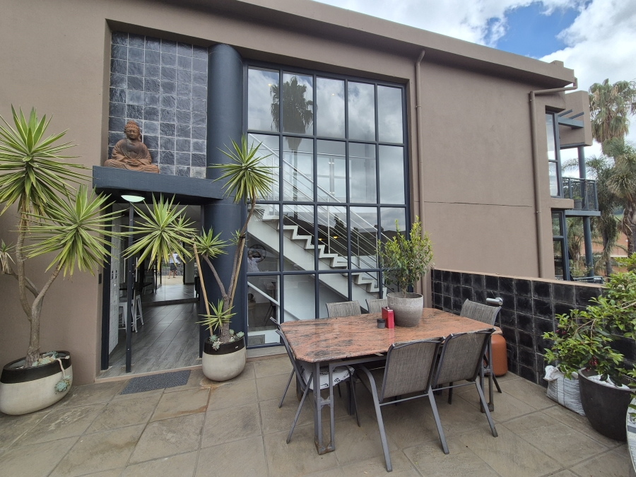2 Bedroom Property for Sale in Bassonia Gauteng