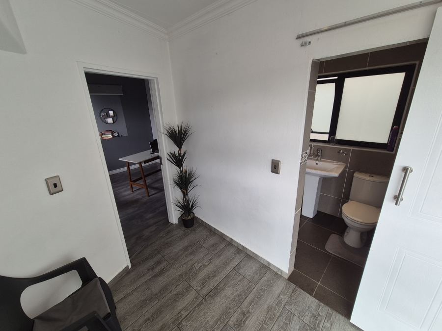 2 Bedroom Property for Sale in Bassonia Gauteng