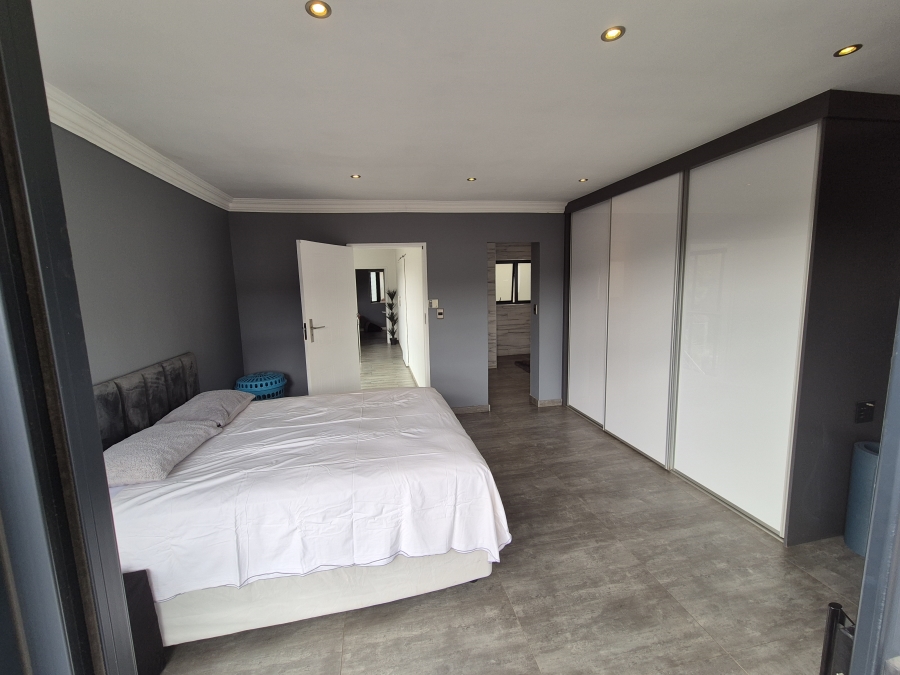 2 Bedroom Property for Sale in Bassonia Gauteng