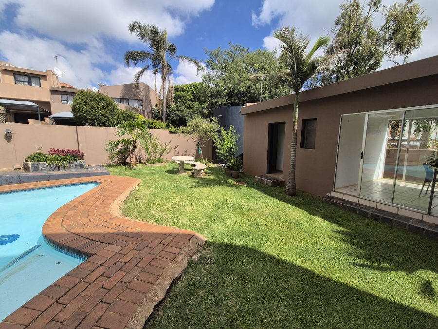 2 Bedroom Property for Sale in Bassonia Gauteng