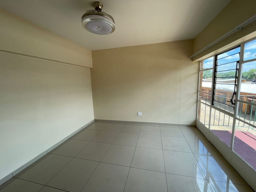 2 Bedroom Property for Sale in Vanderbijlpark CW 1 Gauteng
