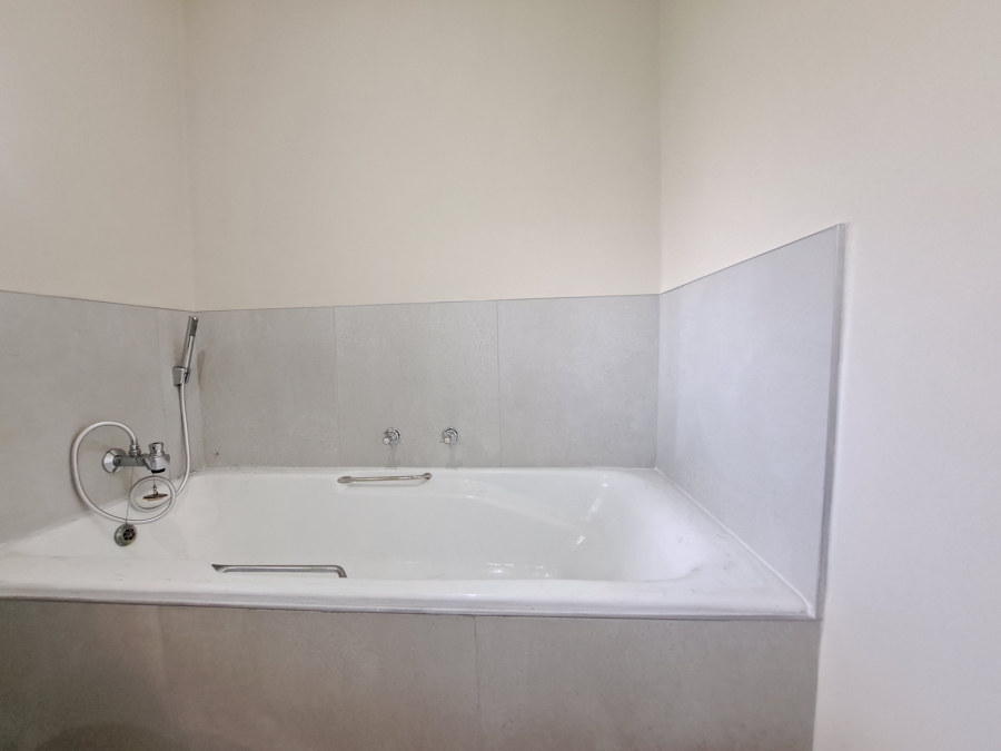 To Let 3 Bedroom Property for Rent in Morningside Gauteng