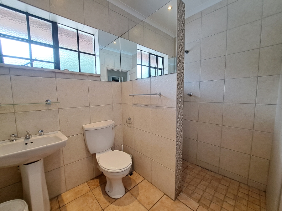 To Let 3 Bedroom Property for Rent in Morningside Gauteng