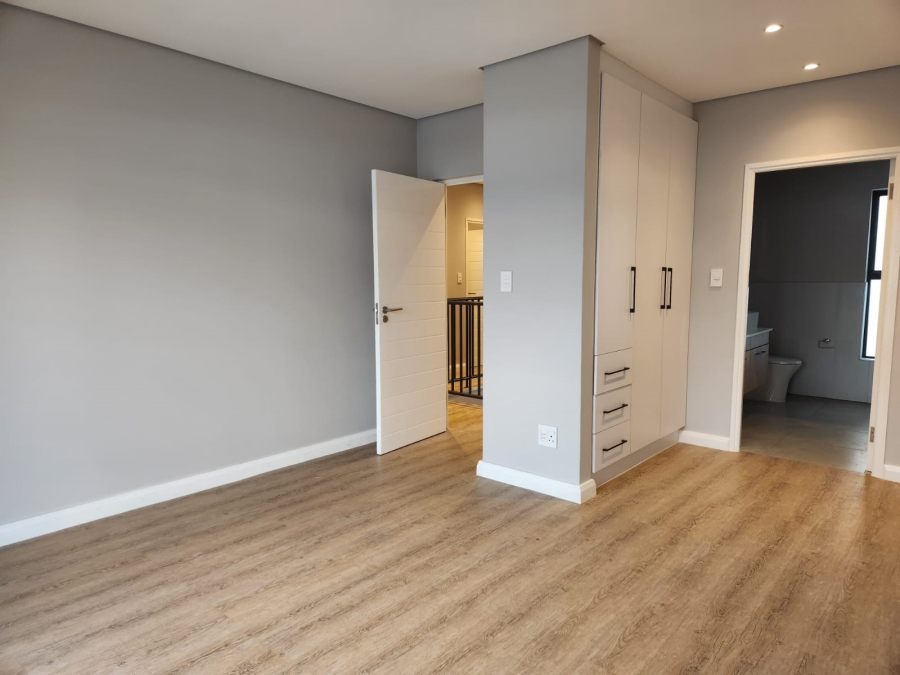 To Let 3 Bedroom Property for Rent in Bedfordview Gauteng