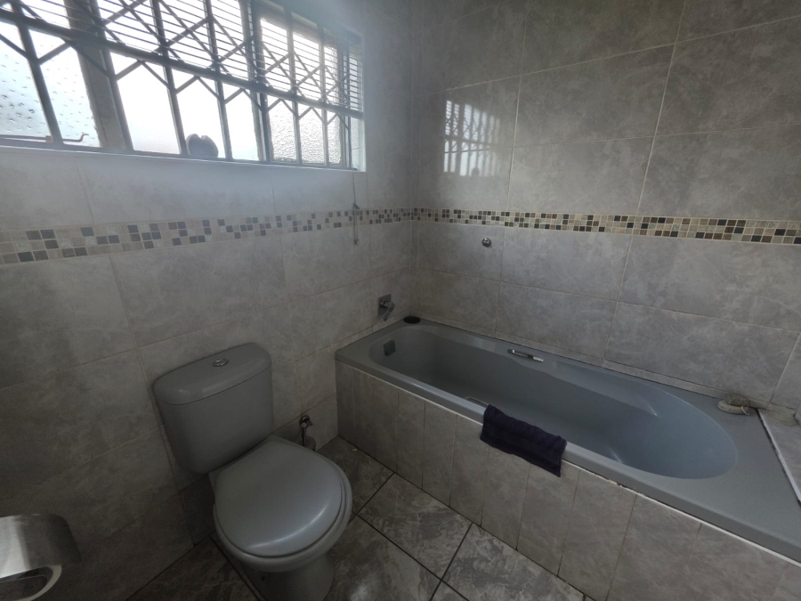 To Let 3 Bedroom Property for Rent in Dawn Park Gauteng