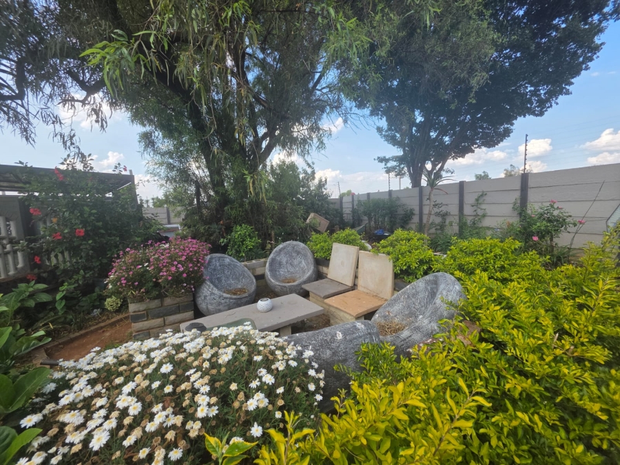 To Let 3 Bedroom Property for Rent in Dawn Park Gauteng