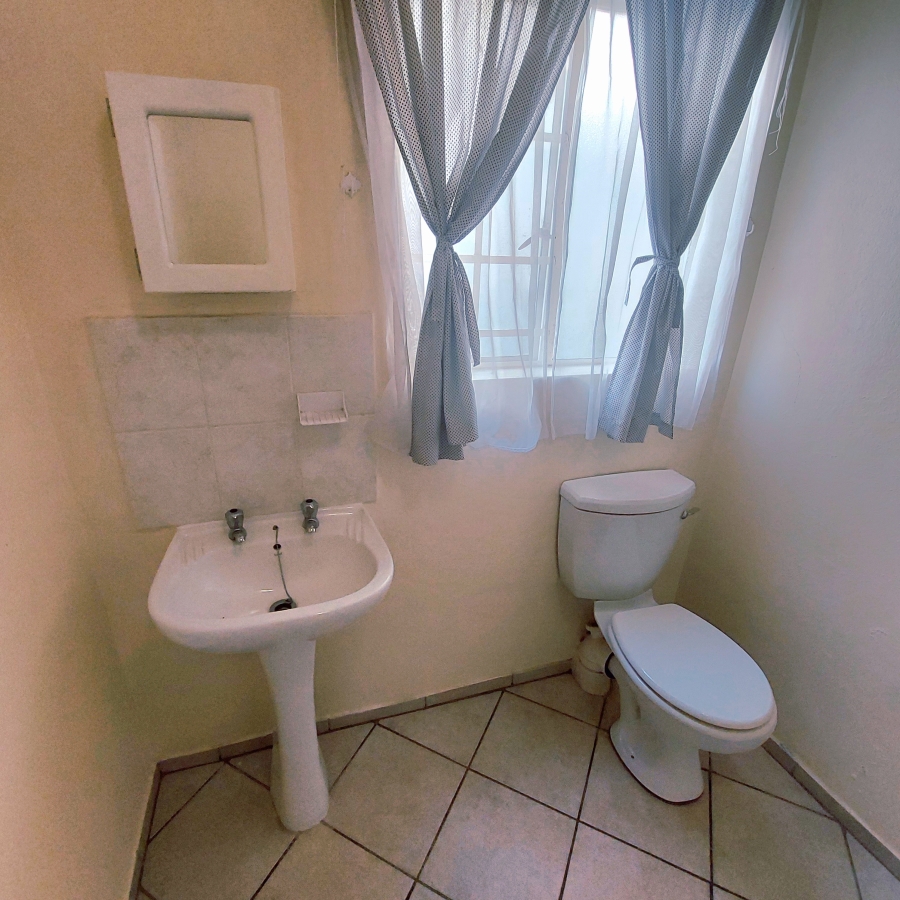 2 Bedroom Property for Sale in Brentwood Gauteng