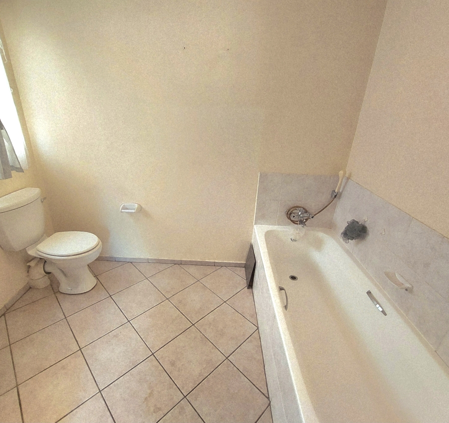 2 Bedroom Property for Sale in Brentwood Gauteng