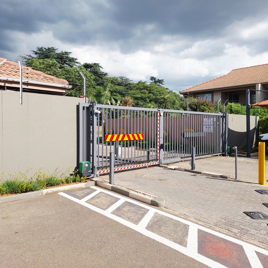 2 Bedroom Property for Sale in Brentwood Gauteng