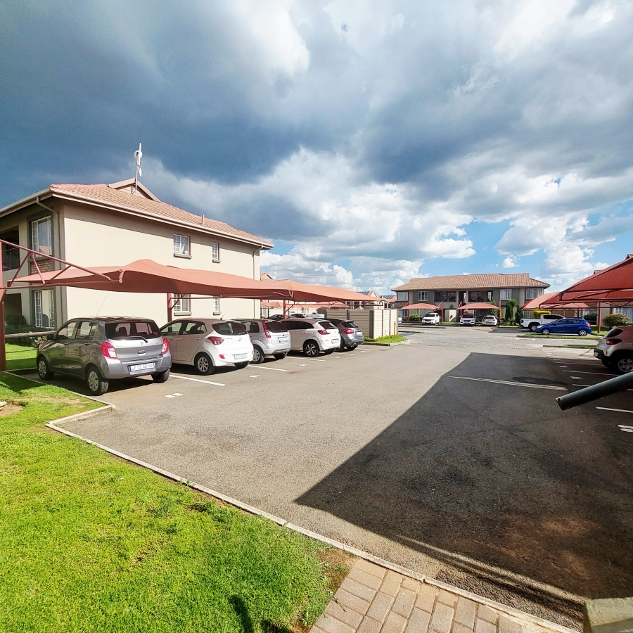 2 Bedroom Property for Sale in Brentwood Gauteng