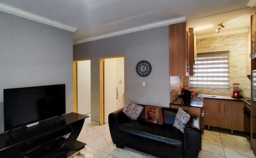 2 Bedroom Property for Sale in Dawn Park Gauteng