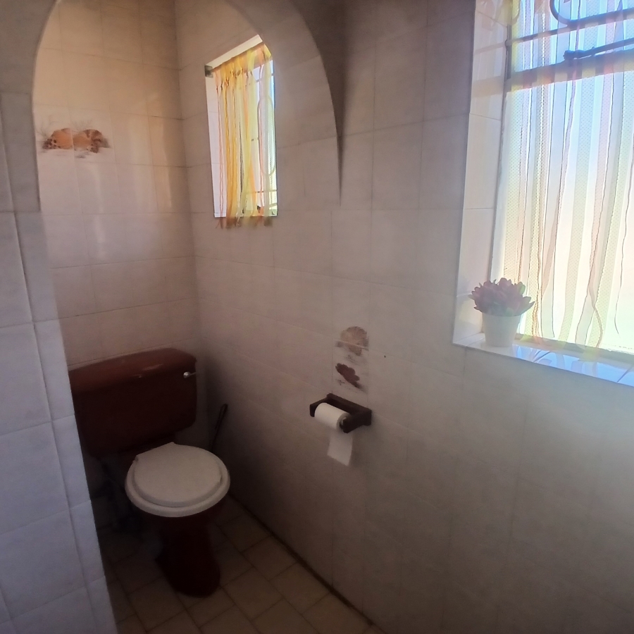 4 Bedroom Property for Sale in Rensburg Gauteng