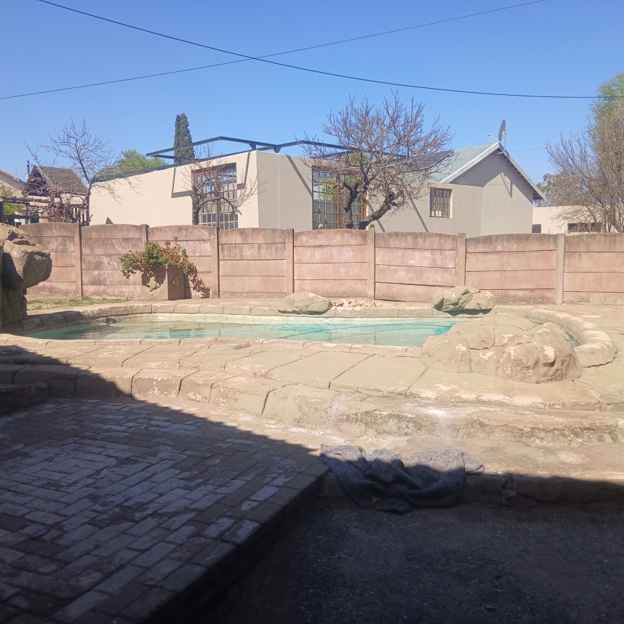 4 Bedroom Property for Sale in Rensburg Gauteng