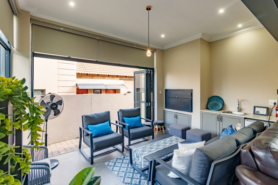 4 Bedroom Property for Sale in Midstream Ridge Gauteng