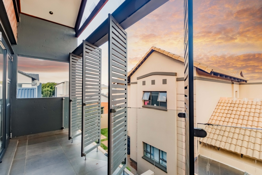 4 Bedroom Property for Sale in Midstream Ridge Gauteng