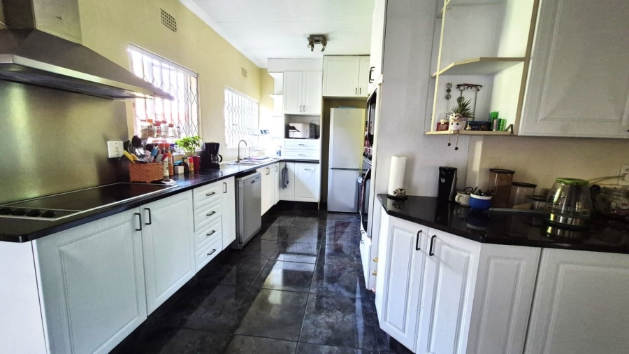 To Let 3 Bedroom Property for Rent in Eden Glen Gauteng
