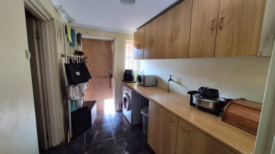 To Let 3 Bedroom Property for Rent in Eden Glen Gauteng