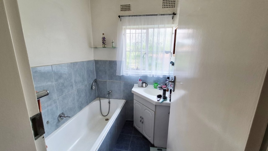 To Let 3 Bedroom Property for Rent in Eden Glen Gauteng