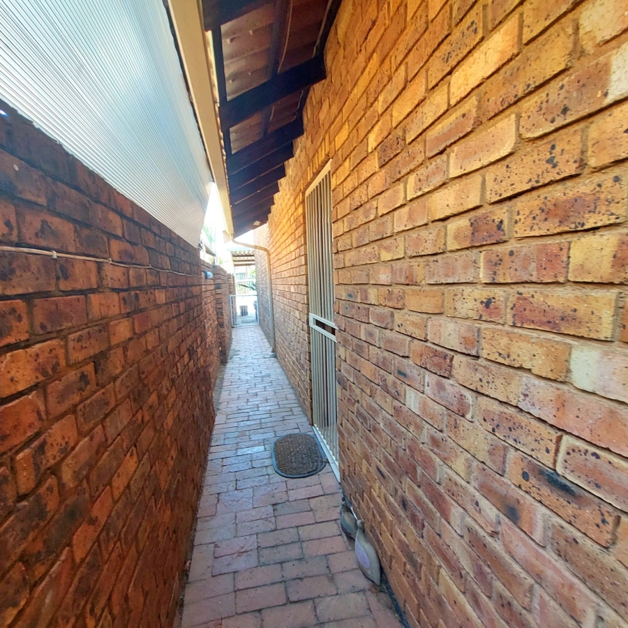 3 Bedroom Property for Sale in Impala Park Gauteng