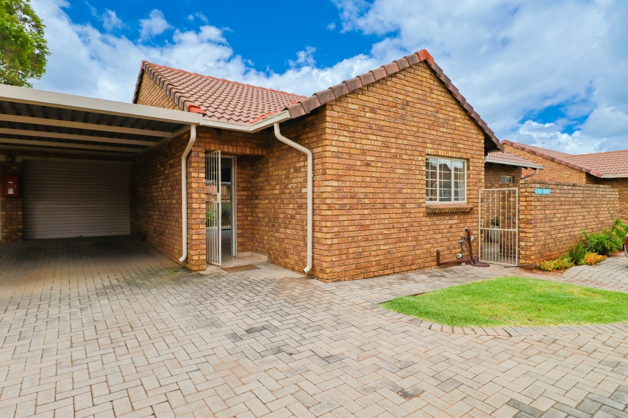 3 Bedroom Property for Sale in Pierre Van Ryneveld Gauteng