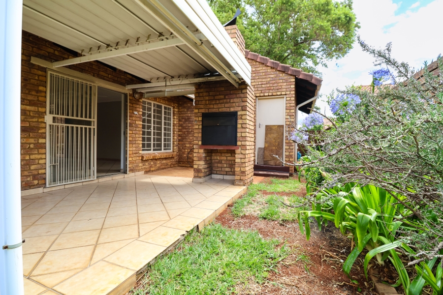 3 Bedroom Property for Sale in Pierre Van Ryneveld Gauteng