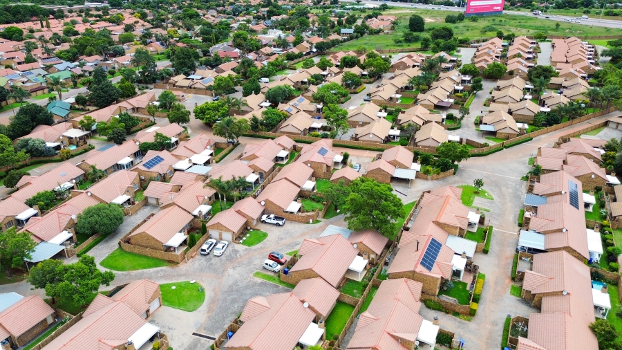 3 Bedroom Property for Sale in Pierre Van Ryneveld Gauteng