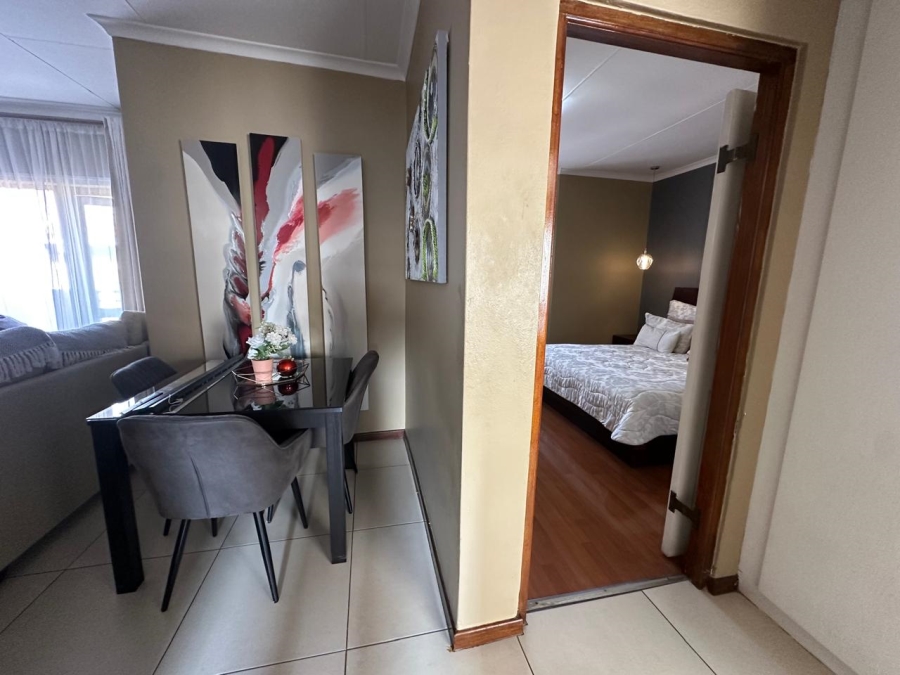 2 Bedroom Property for Sale in Meyersdal Gauteng