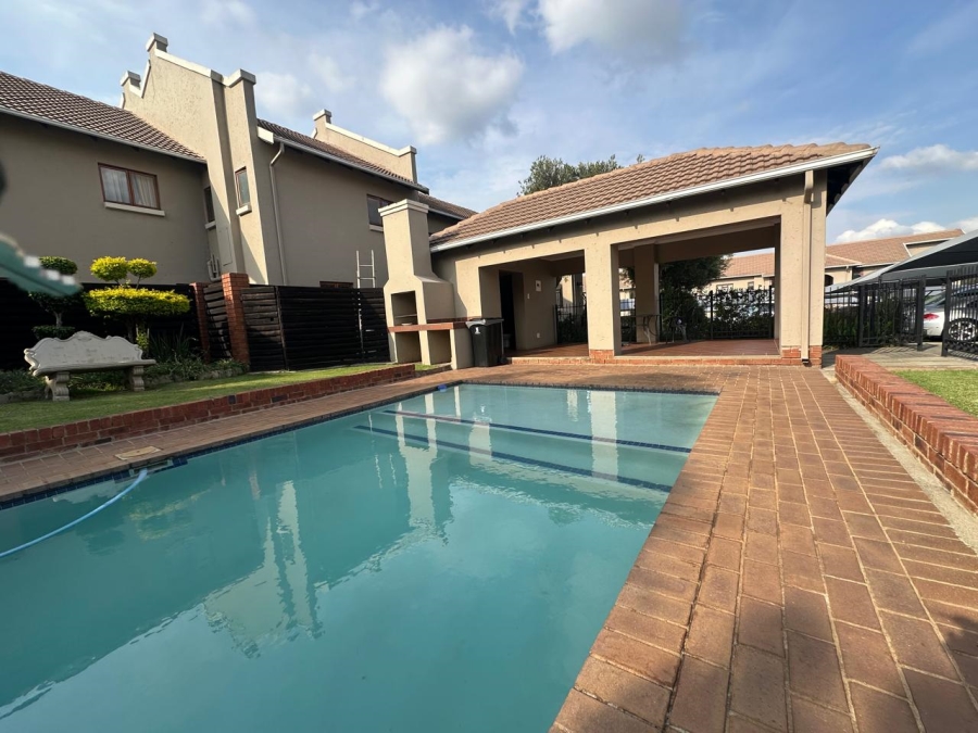 2 Bedroom Property for Sale in Meyersdal Gauteng