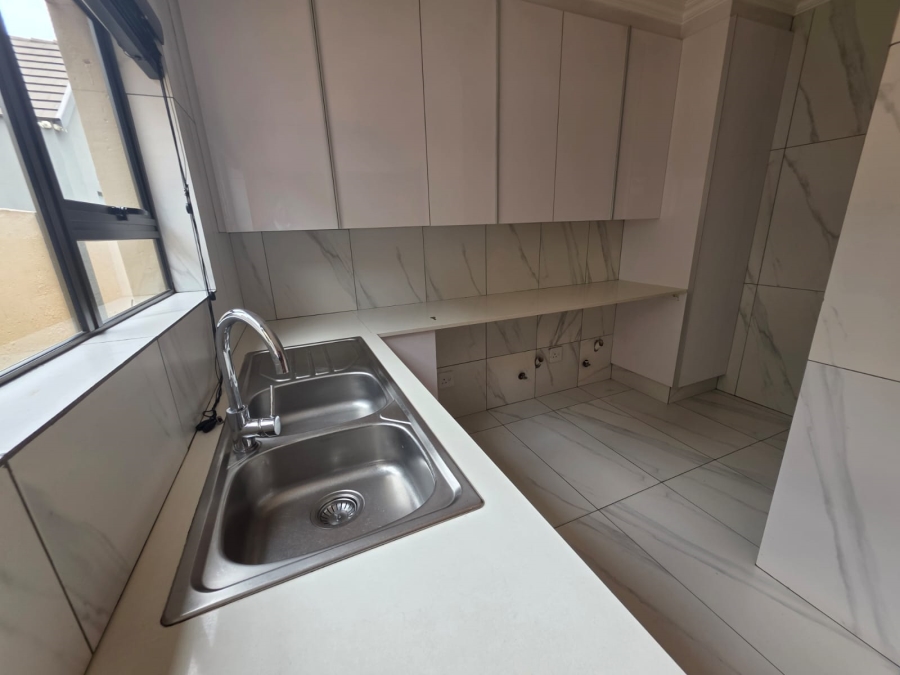 To Let 4 Bedroom Property for Rent in La Como Lifestyle Estate Gauteng