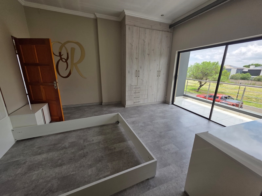 To Let 4 Bedroom Property for Rent in La Como Lifestyle Estate Gauteng