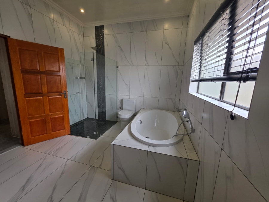 To Let 4 Bedroom Property for Rent in La Como Lifestyle Estate Gauteng
