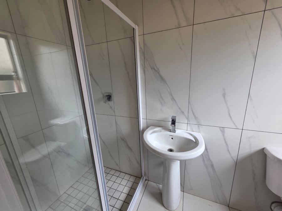 To Let 4 Bedroom Property for Rent in La Como Lifestyle Estate Gauteng